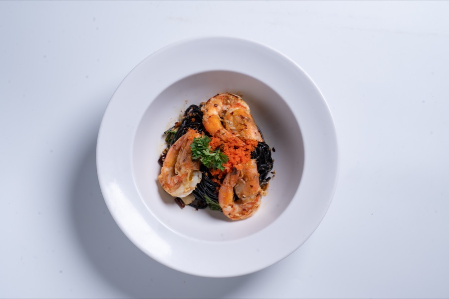 Squid ink spaghetti at Laciana By The Sea, Hua Hin beachfront restaurant
